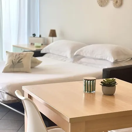 Casa Lagobello, Piscina E Relax Sul Maggiore Apartment *